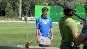 The divine ponytail is a biopic based on the life of italy's legendary footballer roberto baggio, and it gives an important message about life in the ending. Il Divin Codino Recensione Del Film Netflix Sulla Vita Di Roberto Baggio