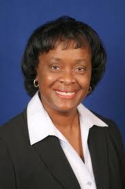 Stella Thomas's Instagram, Twitter & Facebook