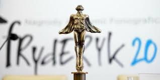 Również na 2021 rok zaplanowana jest premiera dwóch filmów, w których artysta wystąpił: Fryderyki 2021 Kayah Sanah I Krzysztof Zalewski Wsrod Nominowanych Meloradio