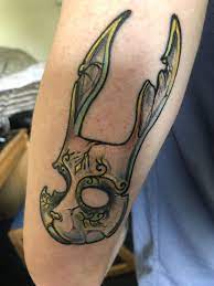 Hwiyoung said that it'll probably be finished when he's around 30 because he's so busy and it's expensive. Bioshock Splicer Mask By Steve Justice Ice 9 Studio Pittsburgh Pa Gaming Tattoo Bioshock Tattoo Tattoos