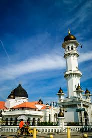 The kapitan was a representative of the indian community, like the kapitan cina for the chinese community. 24zemjyznhyemm