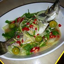 2) perahkan jus lemon, anggaran 3 sudu besar di atas ikan. Resepi Ikan Masak Stim Ringkas Resepikek Camored Com