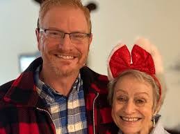 Amanda Coffield's Instagram, Twitter & Facebook