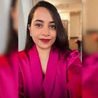 Prachi Doshi's Instagram, Twitter & Facebook