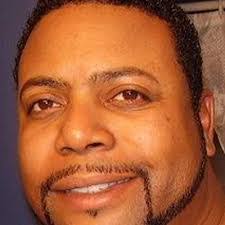 Alex Bracey's Instagram, Twitter & Facebook