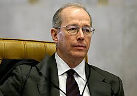 Ministro Celso de Mello recebe homenagem pelos 25 anos no STF