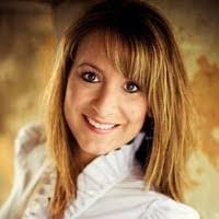 Kelly Caffee's Instagram, Twitter & Facebook