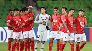 繼中國恒大 （03333） 副主席兼總裁夏海鈞後，再有高層出售恒大系股份，恒大系逆市急挫，而且跌幅擴大。中國恒大全日跌幅已擴大至12%，收報4.31元，續創新近年新低；恒大汽車 （00708） 跌27%，報7.68元；恒大物業 （06666） 跌9. ä¸­å›½ã™ã'ãˆ åºƒå·žæ'å¤§ æ˜¨å¹´ã®æå¤±ã¯300å„„å††ã«