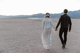 Viva Las Vegas A Truly Unique Wedding Experience Vicinity Weddings Las Vegas Wedding Inspiration Las Vegas Wedding Packages Vegas Wedding