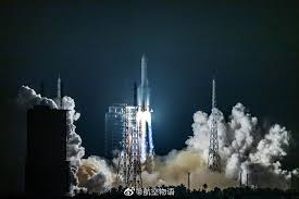 Today at 12:27 pm scienze.fanpage.it. La Cina Non Si Ferma Lancia Un Veicolo Con Equipaggio Nello Spazio
