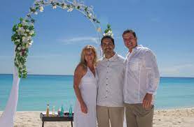Wedding Vow Renewal At Playa Gaviota Azul Cancun Public Beach Behind The Coco Bongo And Plaza Forum Wedding Beach Ceremony Cancun Wedding Wedding Vows