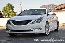 The 2015 hyundai sonata blends in better than ever in the top tier of family sedans. Gallery Socal Custom Wheels