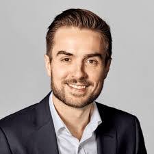 Marcus Merchant's Instagram, Twitter & Facebook