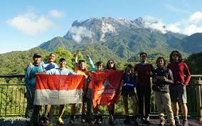 We did not find results for: Persiapan Mendaki Gunung Kinabalu Puncak Tertinggi Borneo Satya Winnie