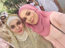 Kongsi gambar cincin, nelydia senrose bakal kahwin? Sekitar Hari Raya Uqasha Nelydia Senrose 7 Gambar Video Artis