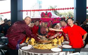 Like komen dan follow rumah bajet rakyat malaysia. Bernama Aktiviti Kebudayaan Warnai Sambutan Tahun Baharu Cina