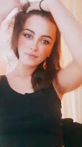 Festa Albania Piazza Duomo Di Milano Spray Peperoncino