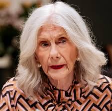 Neighbours legend returns to opening titles after 24 years