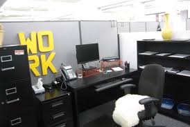 A wide variety of decorate cubicle walls options are available to you. 28 Cubicle Decor Diy Ideas