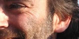 Dans un long entretien récemment accordé à « paris match », alain delon a évoqué ses projets pour l'avenir. Anthony Delon Brise Par Son Pere Eleve Dans Une Cage Avec Des Chiens