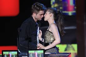 I was calm and collected, and then we do this thing where we're pretty much making out. Kristen Stewart And Robert Pattinson Breakup Shattered My Bisexual Fantasy Instyle