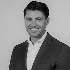 Jordan Edens's Instagram, Twitter & Facebook