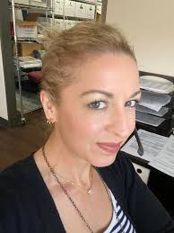 Hello :) Are here girls with a really long hair... And by that I mean  looong (mine are touching my butt)? When you run multiple times a week what  do you do