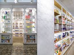 La Victoria Pharmacy By Marketing Jazz Madrid Spain In 2020 La Victoria Retail Design Madrid Spain