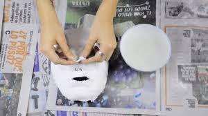 Müssen die stellen die ich eingipse irgendwie eingecremt werden? Eine Gipsmaske Herstellen Wikihow