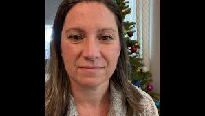 DIY Felt Crafts, Here are three super easy crafts using felt and essential  oils. They can be used to decorate your own space or attached to a gift  with the added side benefit of not only being cute ...