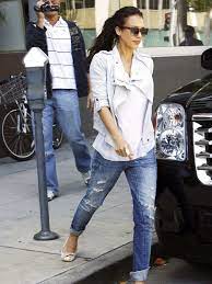 The Shady Side The Many Shady Street Styles Of Jessica Alba White Leather Jacket Outfit White Leather Jacket Fashion