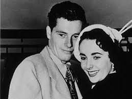Taylor converted to judaism, and the couple wed at a synagogue in las vegas. John Warner The Many Marriages Of Elizabeth Taylor Everything You Wanted To Know About Her Seven Husbands The Economic Times