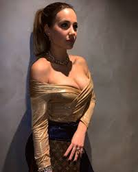 Jun 15, 2021 · denise esposito, chi è la nuova fidanzata di gigi d'alessio. I Look Trendy Di Denise Esposito La Fidanzata Di Gigi D Alessio