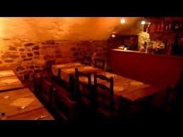 11 rue du bœuf 69005 lyon itinéraire. Visite Resto Chez Grand Mere Vieux Lyon Youtube