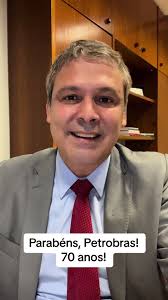 Lindbergh comemora os 70 anos da @petrobras e conta um pouco da história da  criação dessa empresa que é um orgulho nacional!