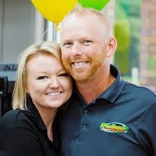 Jenn Bates's Instagram, Twitter & Facebook