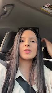 Beatrice Marshall's Instagram, Twitter & Facebook