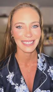 ISO a makeup artist to come to my belle river home just for bride makeup.  Sunday October 4th 2026. TIA!