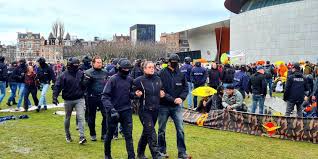 Check spelling or type a new query. 58 Aanhoudingen Bij Demonstratie Museumplein Blik Op Nieuws