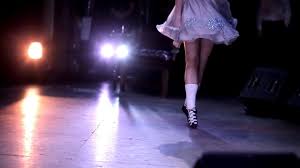 The Most Beautiful Slip Jig In Slip Jig History Christmas Celtic Sojourn Melissa Mccarthy Slip Jig Wgbh Music Irish Dancing Dresses Irish Jig Reel Dance