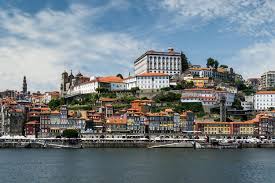 Nel nostro viaggio a porto in portogallo abbiamo vissuto la vera portugal experience, tra monumenti come il ponte dom luis i, le varie chiese ricoperte. Quando Andare A Porto Clima Periodo Migliore E Consigli Mese Per Mese