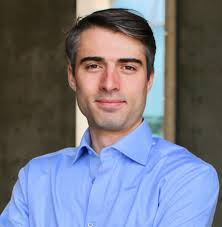 ICYMI #uoft researchers have partnered with Moderna Canada to create new  mRNA-based tools to target HIV and other diseases 💉 ⭐#Chemistry alum &  @uoftmedicine Prof. Landon Edgar is part of these #research