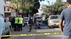 Para lograrlo, se necesita cumplir con los requisitos enlistados en la ley y después pasar por un largo proceso que incluye solicitudes, pagos, exámenes, entrevistas y ceremonias de juramento. Asesinan A Balazos A Mujer En La Colonia Volcanes El Imparcial De Oaxaca