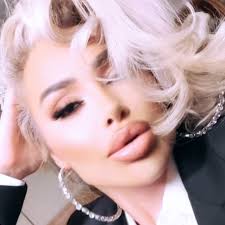 Darcey & Stacey at the global influencer awards #newera #tvpersonality...