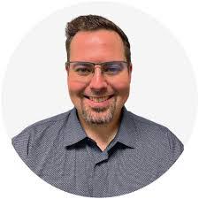 Benjamin Overton's Instagram, Twitter & Facebook