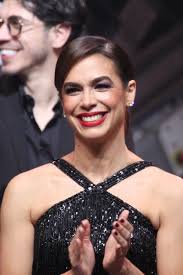 Biby Gaytán se las ha "visto negras" en su regreso a los escenarios,  asegura María León