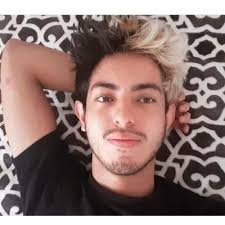 Juan Diego Alzate Giraldo 🏳️‍🌈 (@juan_aku)