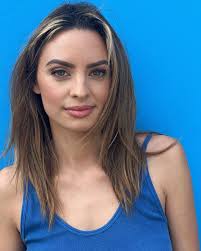 Sasha Boggs (@sasha_boggs) • Instagram photos and videos