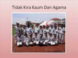Lirik lagu bsmm yang menaikkan semangat semua ahli untuk memberi pertolongan kepada sesiapa sahaja yang ditimpa musibah dan sengsara. Lagu Bulan Sabit Merah Malaysia Youtube