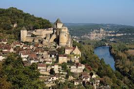 00 33 5 53 24 35 43 the bergerac dordogne périgord airport provides direct flights. Campsite France The Castles Sarlat áƒ Le Bourniou